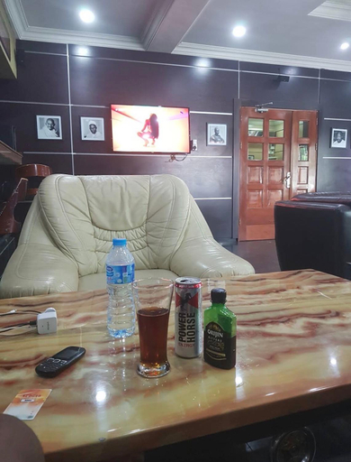 Food & Drinks 5, Brus View Suites, Eti-Osa