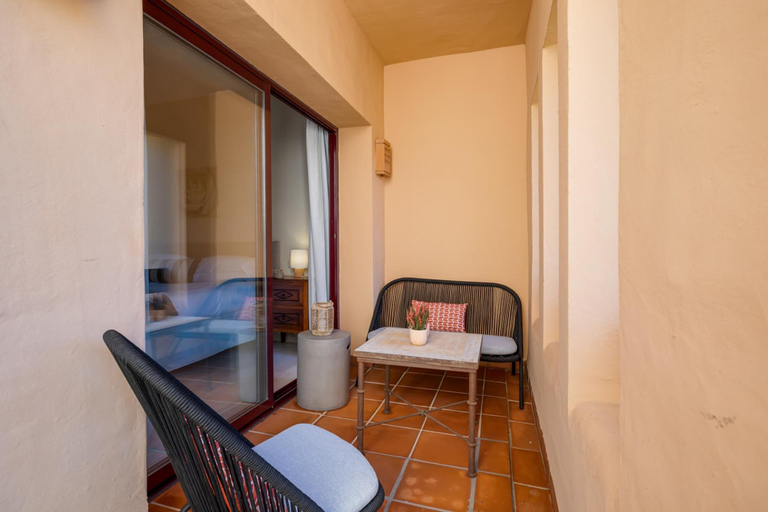Room 3, Apto Bah a de Alc Ntara San Pedro, Málaga