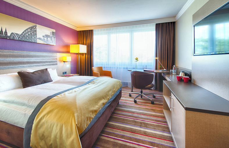 Bedroom 1, Leonardo Royal Hotel Köln - Am Stadtwald, Köln