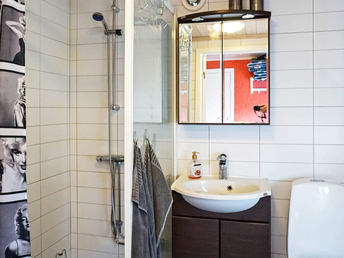 Bathroom, 6 Person Holiday Home in Ed, Dals-Ed