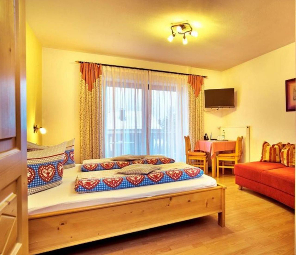 Bedroom, Rehwinkel, Regen