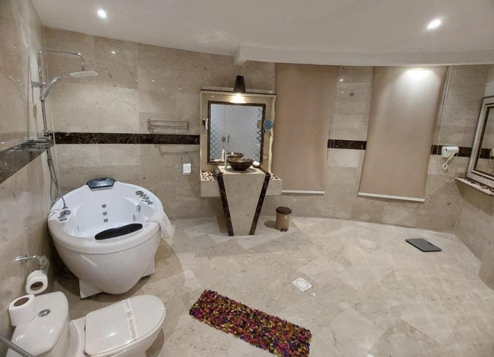 Bathroom 5, Doolve Serviced Apartments Hafr Al Batin, Riyadh