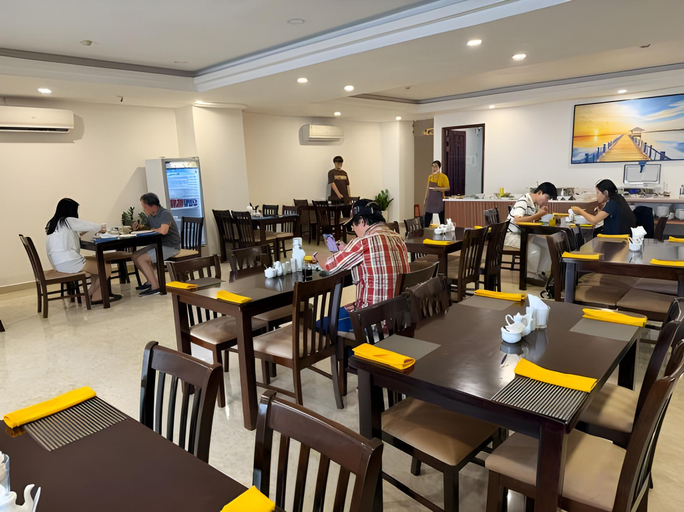 Food & Drinks 2, GOLF STAR HOTEL, Gò Vấp
