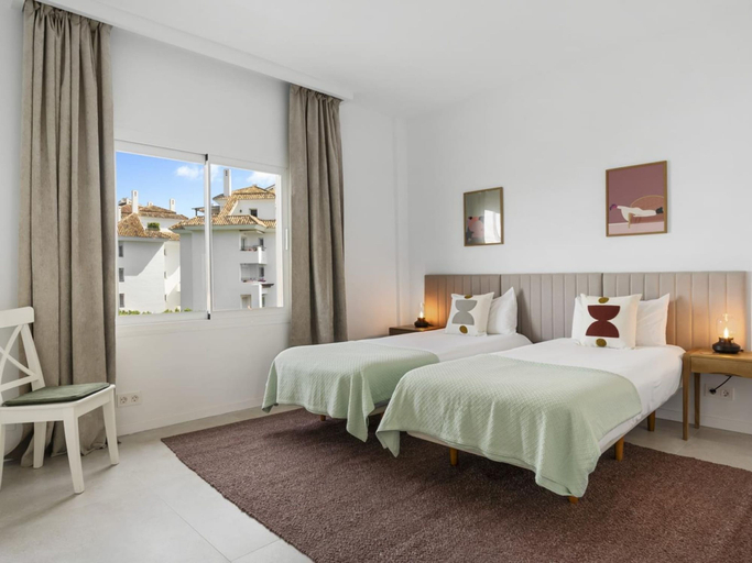 Room 3, Andalucia del Mar 14 61, Málaga