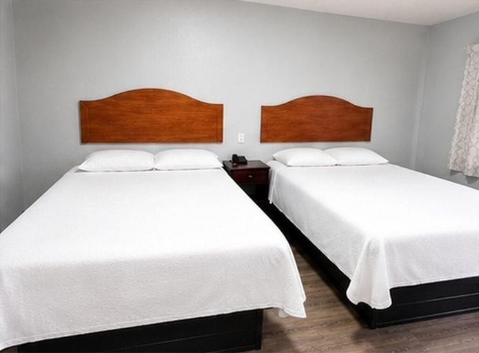 Bedroom 2, Chamberlayne Motel, Henrico