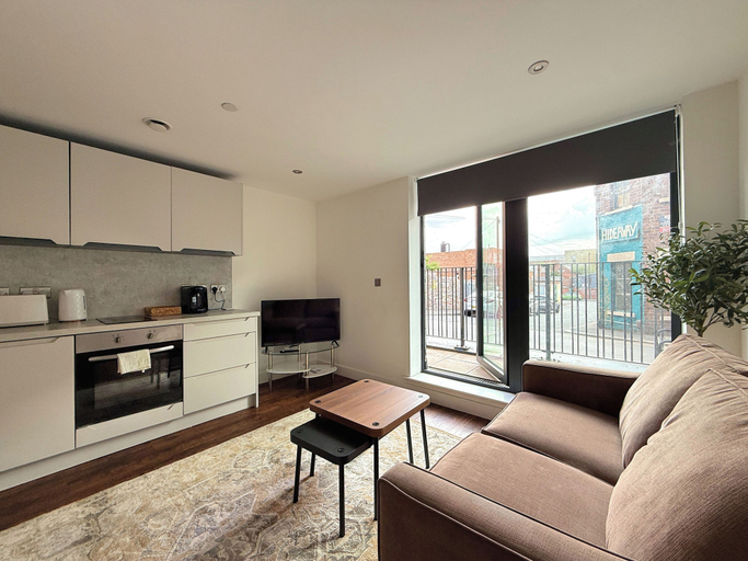 Living area 3, Chic 1-Bed Flat in Sheffield City Centre, Sheffield