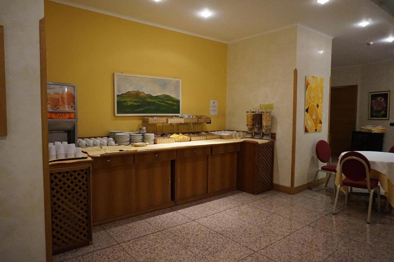 Food & Drinks 4, Crisol Europa, Palermo