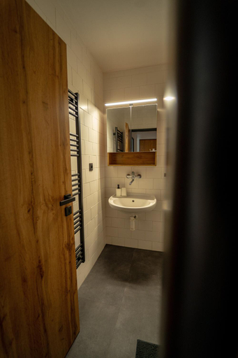 Bathroom 3, Horske Apartmany Smrcina, Trutnov