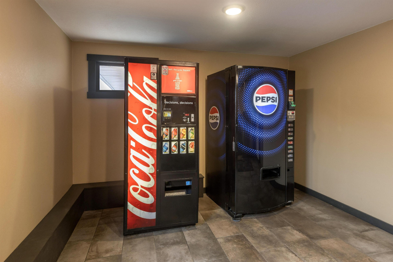Food & Drinks 5, Best Western Plains Motel, Pennington