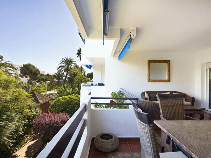 Room 5, 2 Dormitorios Medina Garden Ref 623, Málaga