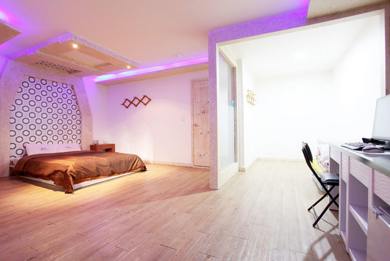 Bedroom 5, Pocheon (Ildong) Sheel, Pocheon