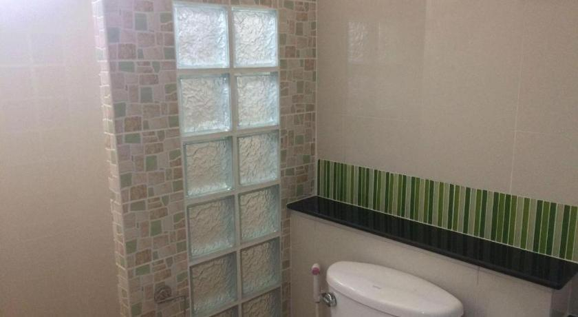 Bathroom 5, Suanrak Resort, Muang Suphanburi