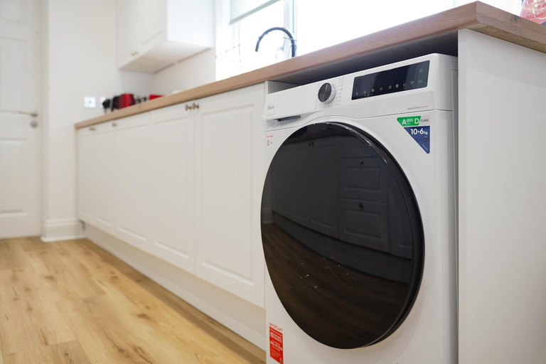 Room 3, Comfortable 4BR Stay Byerley Road by Stay With Us, Durham