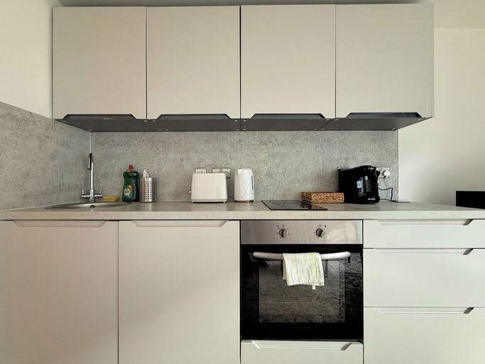 Private kitchen 2, Chic 1-Bed Flat in Sheffield City Centre, Sheffield