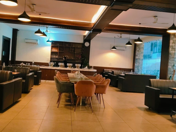 Dining 3, Corbett Leela Vilas Arpita Hospitality, Nainital