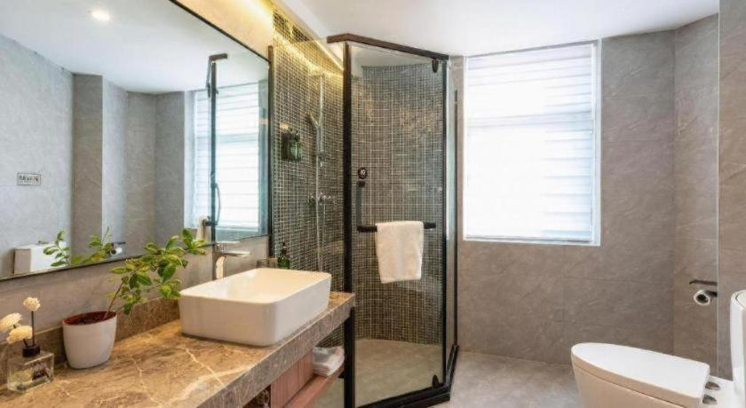 Bathroom 3, GreenTree Inn Jinan Quancheng Hotel, Jinan