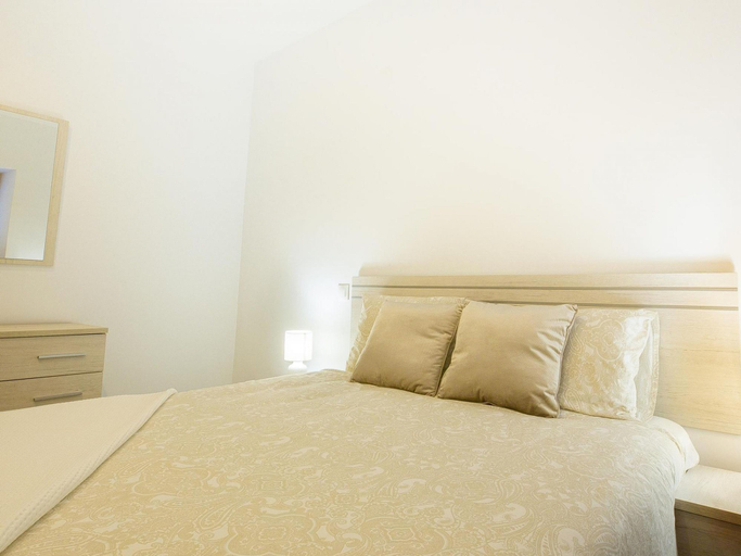 Bedroom 2, Calle Pintado 21 Bajo, Málaga