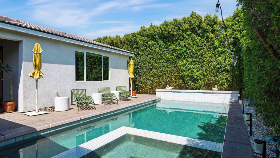 Interior 5, The Encore by Avantstay Pool + Hot Tub + Outdoor Pool Table + Fire Pit Mins to the Polo Fields, Riverside