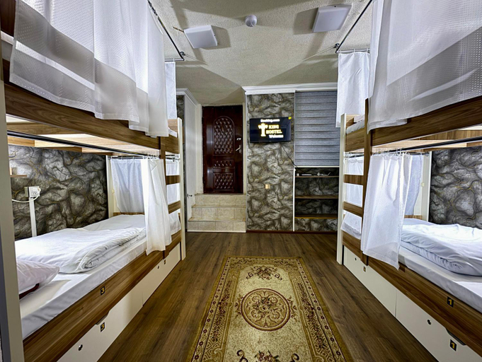 Bedroom 3, KING City Center Hostel, Baku