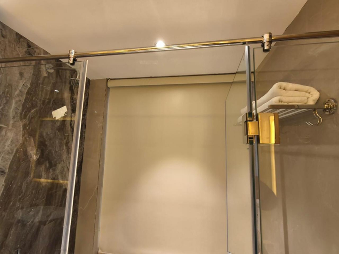 Bathroom 4, Hotel Golden Orchid, Lucknow
