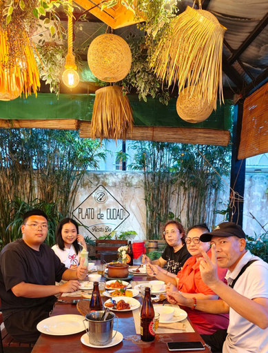 Food & Drinks 4, Plato De Ciudad II, Malay
