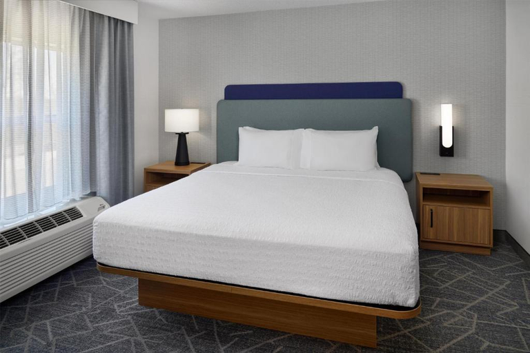 Bedroom 3, Hampton Inn & Suites Cleveland-Southeast/Streetsbo, Portage