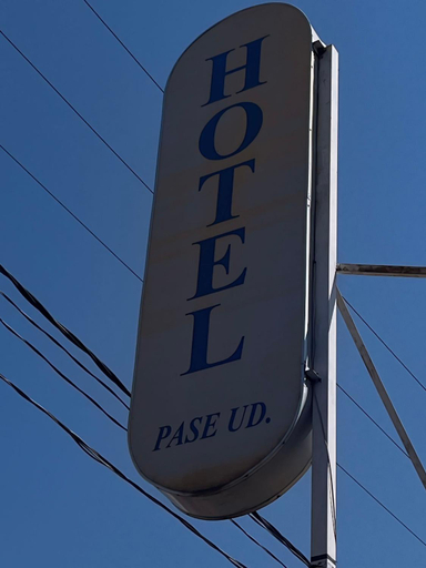 Facilities, Hotel Acapulco, León