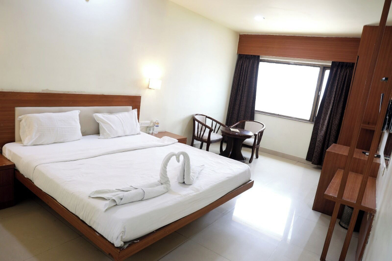 Bedroom 4, Hotel Grand Samdareeya - Jabalpur, Jabalpur
