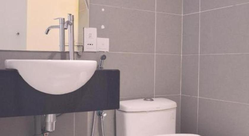 Bathroom 4, Mornington Hotel Medan Ipoh, Kinta