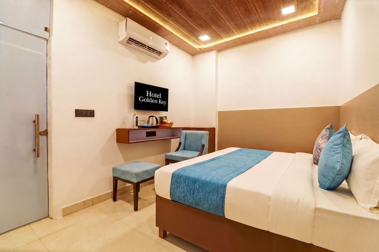 Room 2, Golden Key - Badli Near Rohini Sec 18- 19 Metro, Delhi