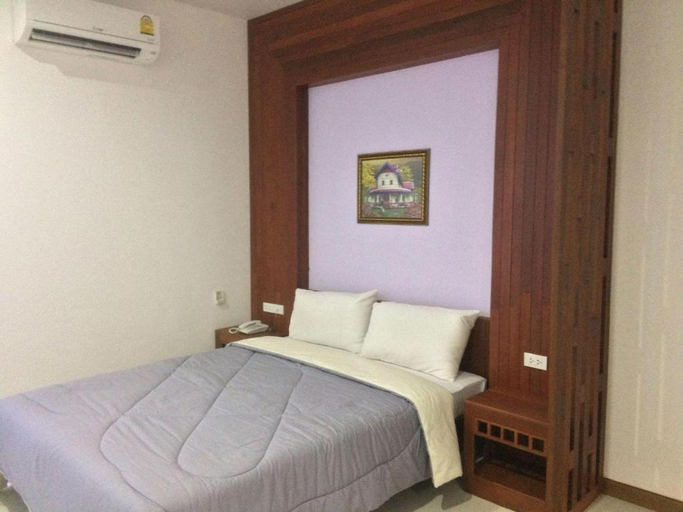 Bedroom 2, Suanrak Resort, Muang Suphanburi