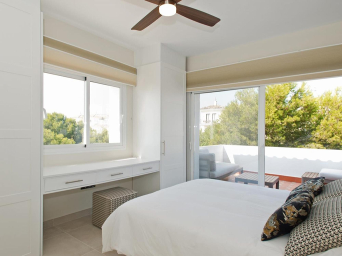 Bedroom 3, Tico con Vistas en Andaluc a del Mar, Málaga