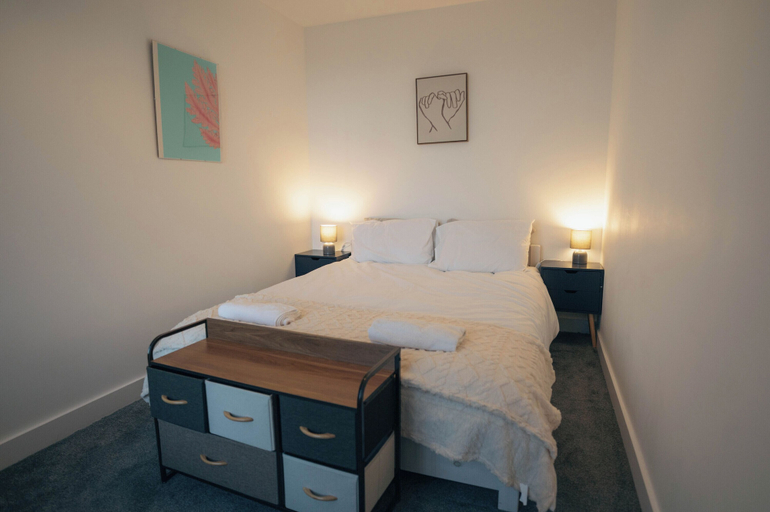 Room 3, Beach Court by Guestz, Gwynedd