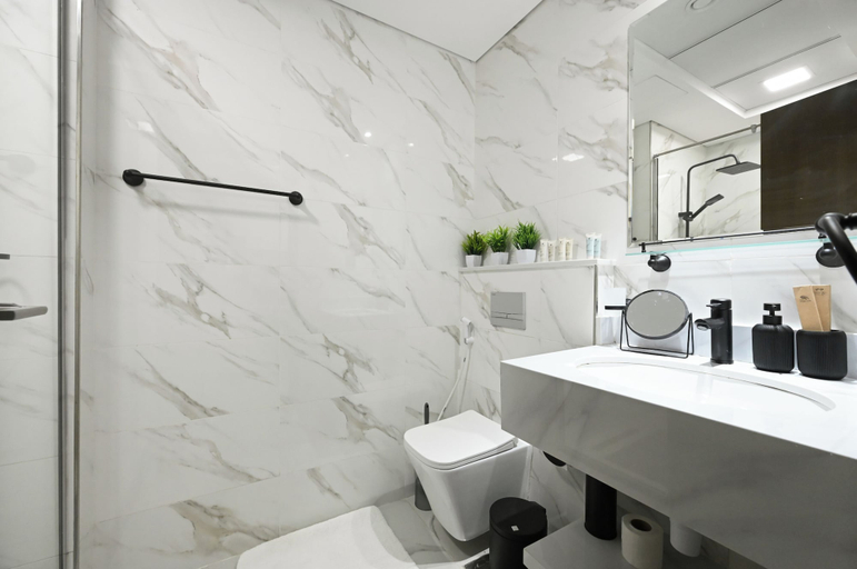 Bathroom, Bloomfields Studio in Elysee 3, Dubai
