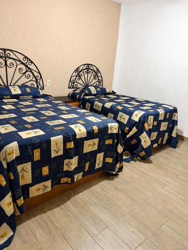 5, Hotel Acapulco, León