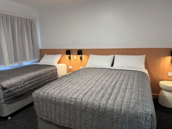 Room 2, Southern Skies Motel, Blayney