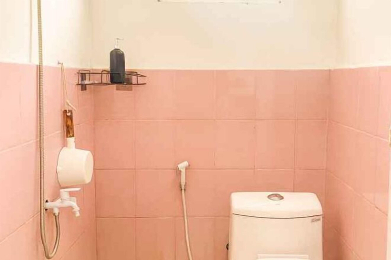 Bathroom 3, Villa Kamar Tamu Selomartani, Sleman