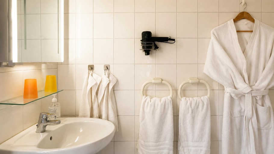Bathroom 2, Jardin de Aridane, Santa Cruz de Tenerife