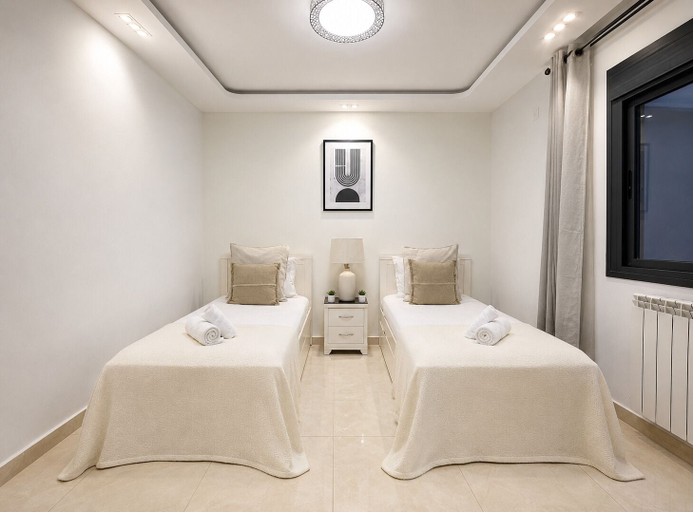 Room 4, Magnifique Appartement de 3 pieces Oran, Bir El Djir