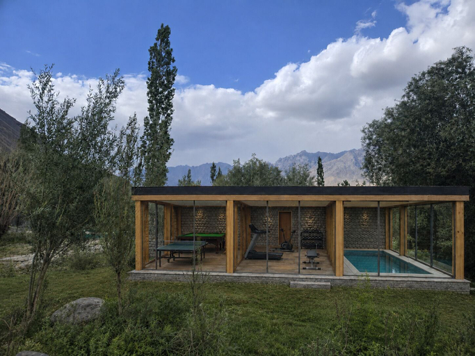 Outdoor dining, the kora resort & wellness, Leh