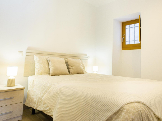Bedroom 3, Calle Pintado 21 Bajo, Málaga