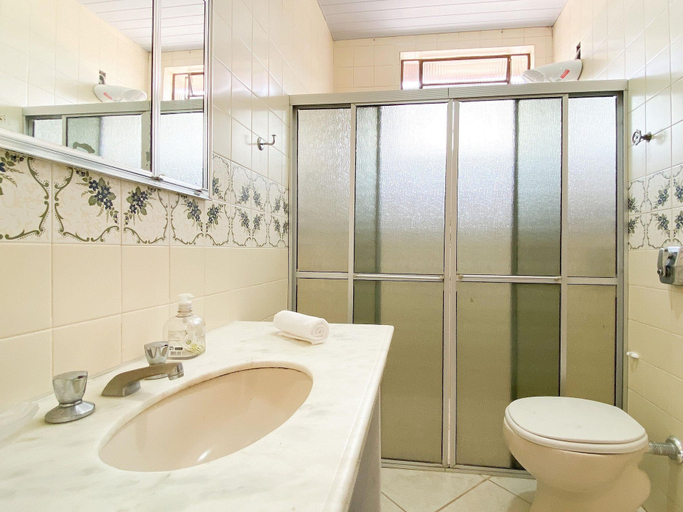 Bathroom, Casa de Pedra - Canasvieiras - NDI002, Florianopolis