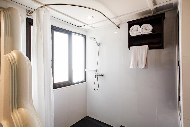 Bathroom 4, Raming Lodge Hotel & Spa, Muang Chiang Mai