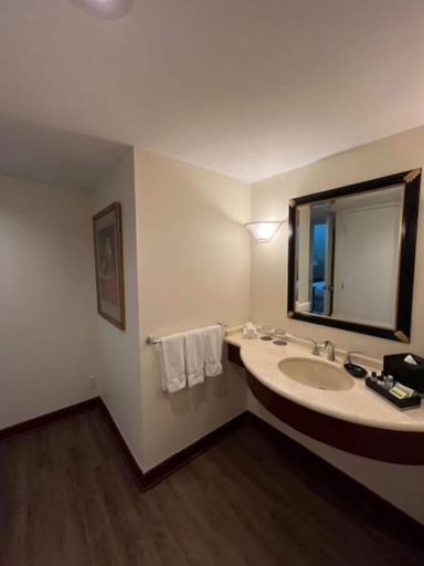 Bathroom 4, Cambridge Suites Toronto Downtown, Toronto