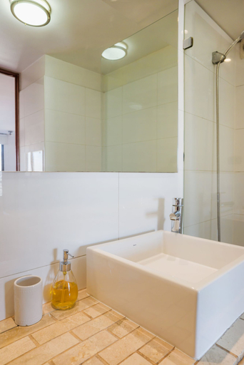 Bathroom 2, Cozy Getaway Oasis 2BR in Las Condes, Santiago