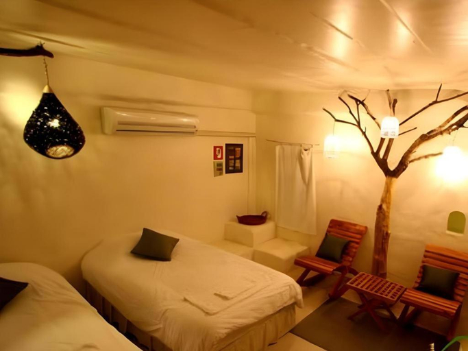 Bedroom 2, The Nagaya Resort, Suan Phung