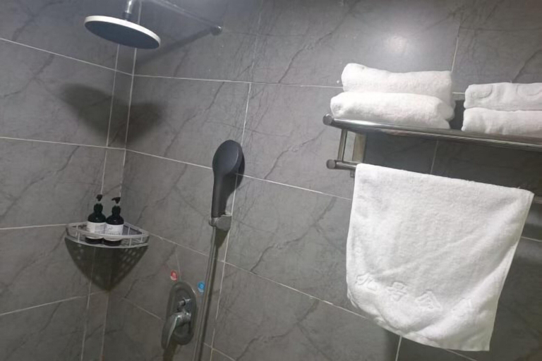 Bathroom 3, Lingbao No.9 Residence, Sanmenxia
