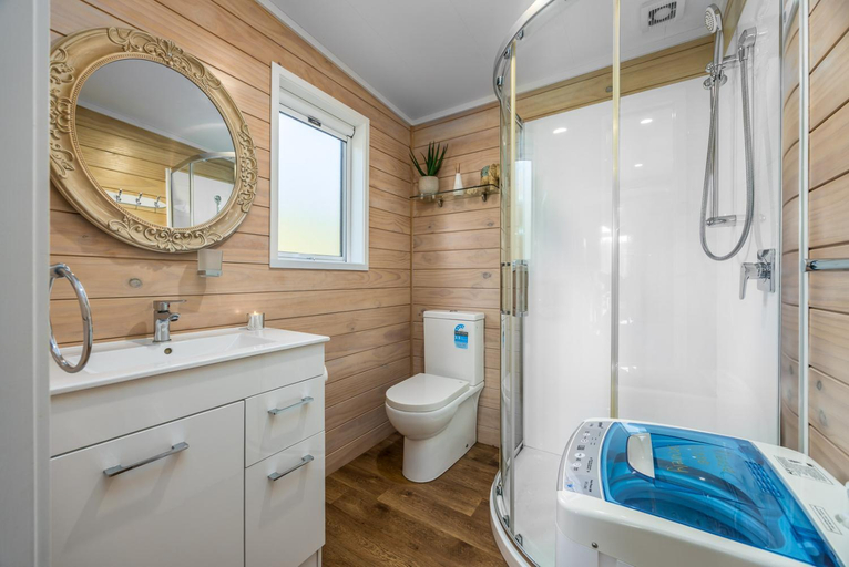 Bathroom, Manuka Views - Close to Thermal Hot Pools, Rodney