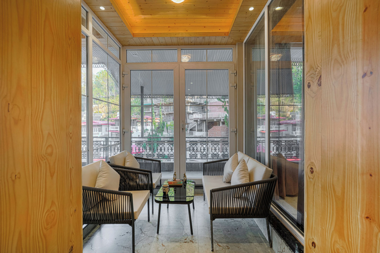 Interior, ELIVAAS Bask and Blessings Highland 7BHK, Solan