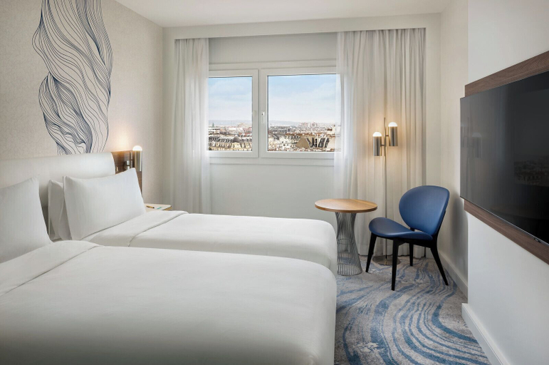 Bedroom 3, Le Méridien Paris Arc De Triomphe, Paris